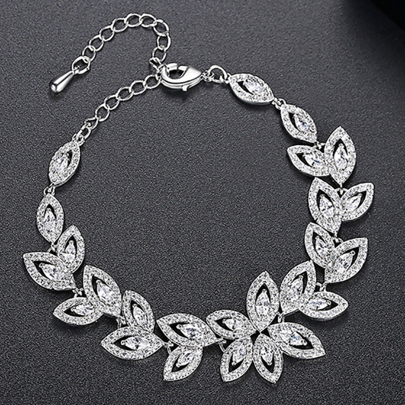 Cubic Zircon Flower Bracelet For Women