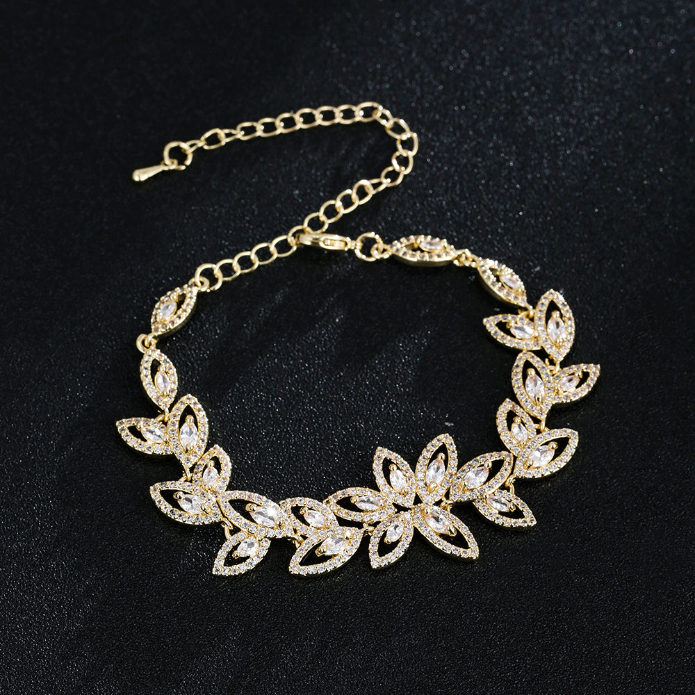 Cubic Zircon Flower Bracelet For Women